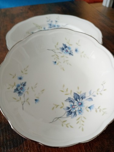 Assiette coupelle à - assiette, et